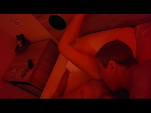 ❤️ لیسیدن بیدمشک خیس من لعنتی در fa.hentai-for.ru
